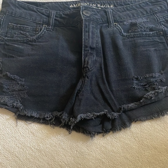 American Eagle Black Tomgirl shortie Cutoff distressed shorts in size 10 - Picture 2 of 6